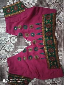 BEAUTIFUL PARTY WEAR SAREE.....