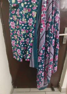New Unused PureCotton Multi Floral Suit