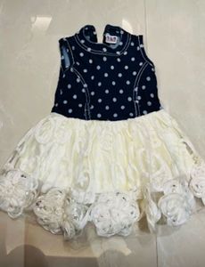 Set of 2 dresses girl 3-9 months