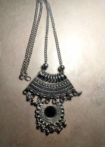 Silver Tone Necklace