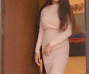 Elegant Pink Pencil Skirt