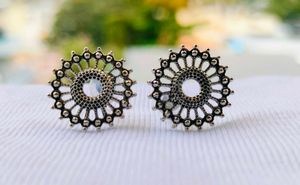 earring stud