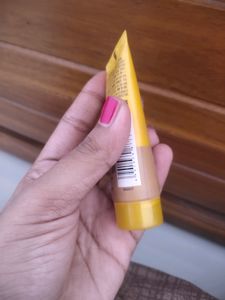 Lakme Sun Expert Tinted Suscreen