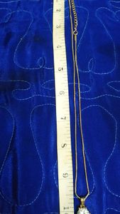 AVON Never Used Pendent Set