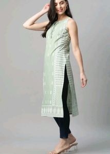 Stylish Sleeveless Green Kurta