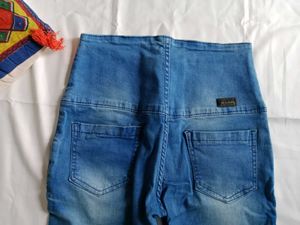 Ripped Women Jeans