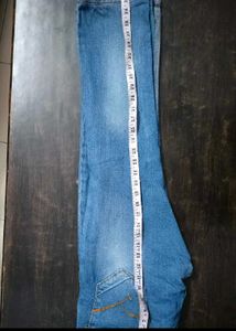 Blue Denim Ke Sath Pink Shirt Free