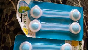 2x Baby Kids Safe Lock Door