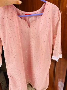Peach Kurta with Lace Detail🌸