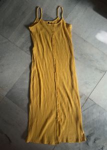 ⭐️Yellow Ribbed Button-Down Tank Top⭐️