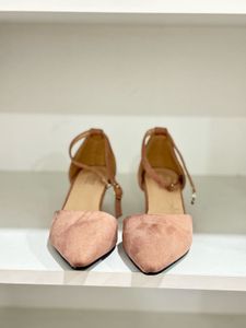 Mauve Kitten Heels 👠