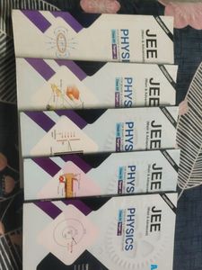 Physics Whole Set Aakash + Byjus For Jee Prep