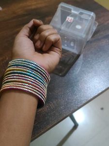 Sparkling Bangle Set