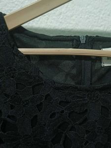 Elegant Black Lace Midi Dress