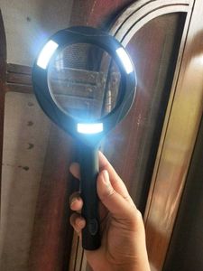 Magnifying Glass with 3 LED lights