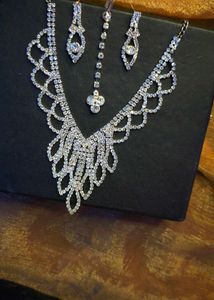 Stone Jewellery Set For Women