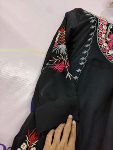 Elegant White Salwar Kameez Suit