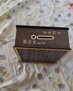 Money Bank