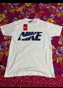 Nike Graphic Tee