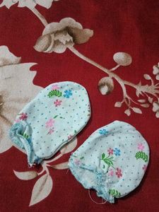 Floral Baby Mittens