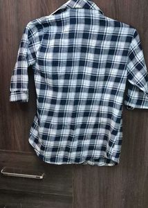 Checked 3/4 Sleeve Shirt