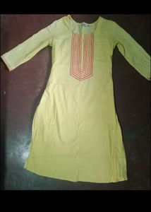 A Beautiful Yellow 💛 Colour Dress