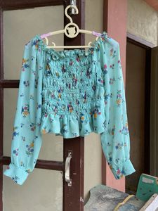 Women’s flowery top