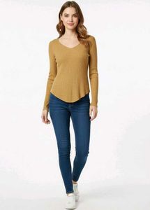 Ribbed V-Neck Long Sleeve Top