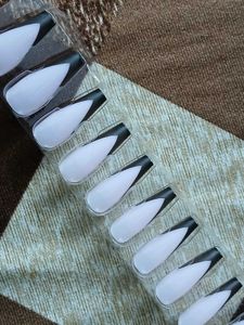 Press On-Nails