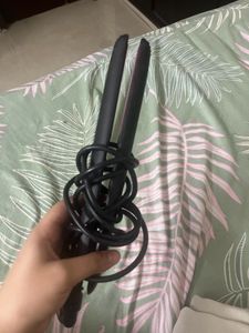 VEGA Adore Hair Straightener