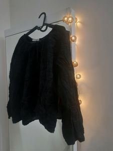 Black Korean Top