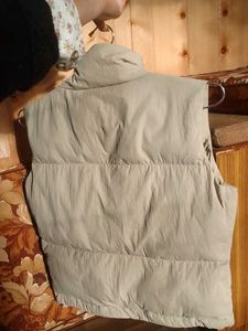 Zara sleevless bomber jacket