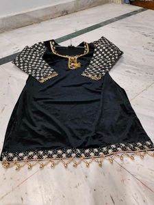 Butique Black Velvet Kurta