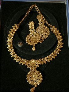 Beautiful 😍❤️ Necklace Set Not Even Once Used