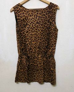 Trendy New Leopard Print Sleeveless Top