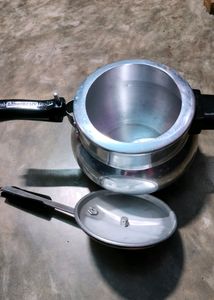Cooker
