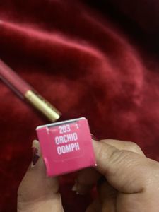 Lakme Rouge Bloom Matte Lip Liquid