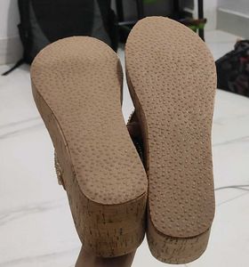 DRESSBERRY STONE WORK WEDGES
