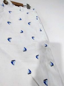 White Printed Shorts (Boy&#39;s)