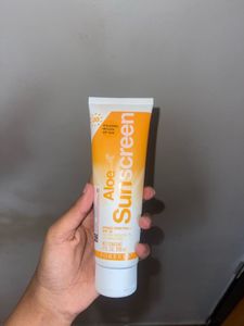 FOREVER TM ALOE SUNSCREEN AND SUNSCOOP SUNSCREE