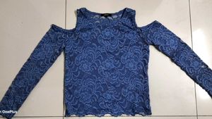 Cold Shoulder Cut Out Top