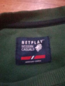 Sweatshirt