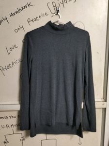 High Neck Aesthetic Top For Womens.........