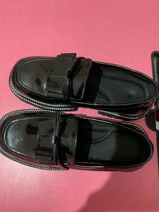 🌸Black Back To School Loafer