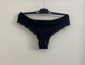 H&amp;M LACE TRIMMED THONG BRIEF