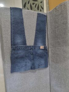 Women&#39;s Jeans