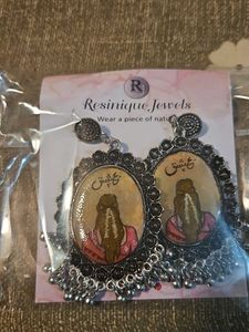 Resinique Jewels Earring+ bead