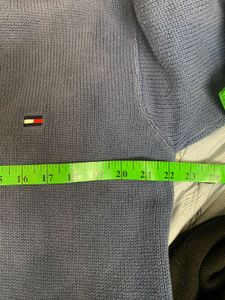 A Tommy Hilfiger