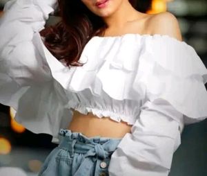 White Offshoulder Puff Sleeves Crop Top