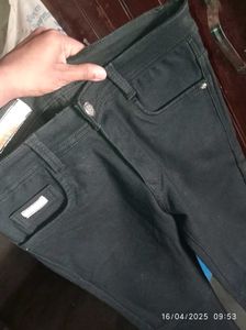28 size Black Jeans For Boys